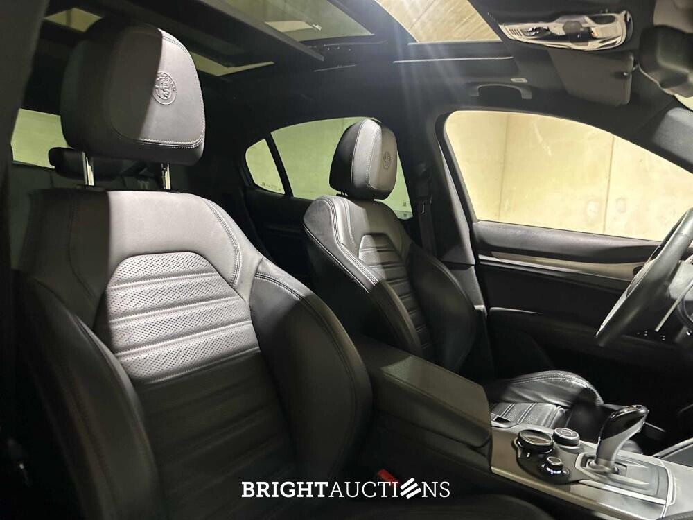 Alfa Romeo Stelvio 2.0 T AWD B-Tech 200pk 2020 (Origineel-NL), H-177-FB