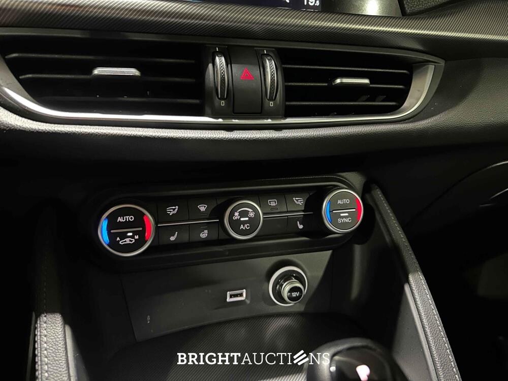 Alfa Romeo Stelvio 2.0 T AWD B-Tech 200pk 2020 (Origineel-NL), H-177-FB