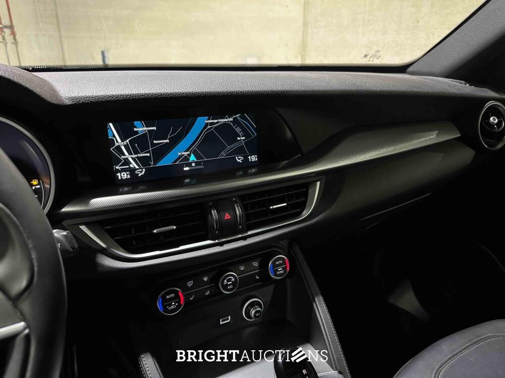 Alfa Romeo Stelvio 2.0 T AWD B-Tech 200pk 2020 (Origineel-NL), H-177-FB