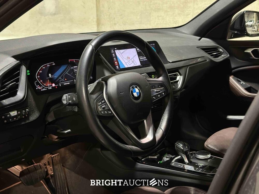 BMW 118i High Executive Edition 140pk 2020 (Origineel-NL) 1-serie, J-437-DD