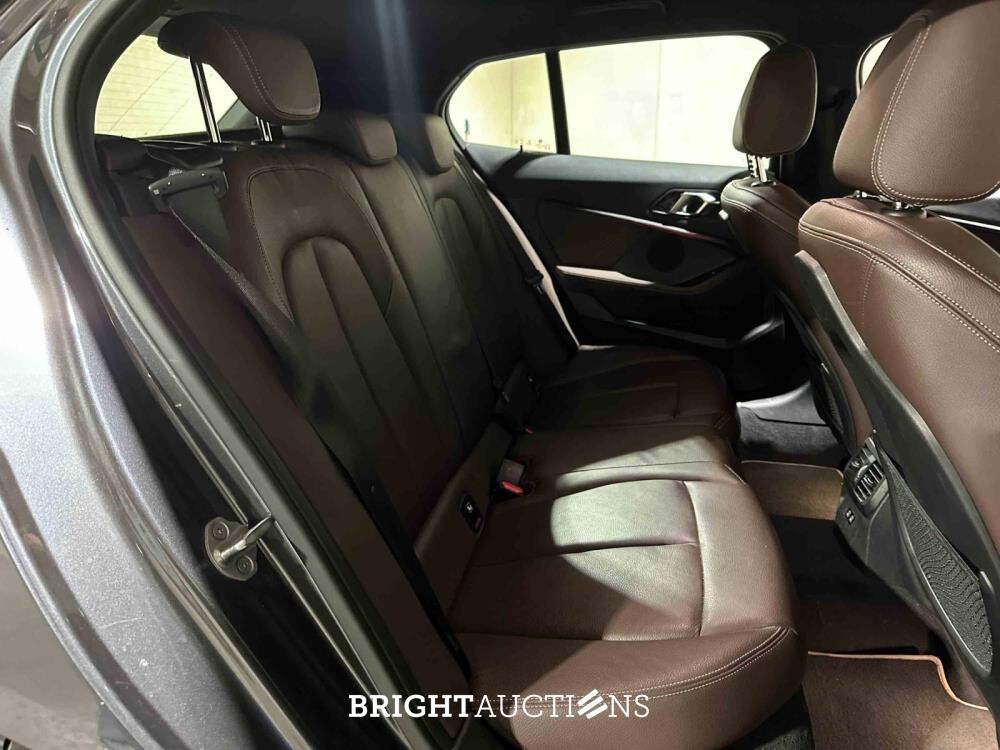 BMW 118i High Executive Edition 140pk 2020 (Origineel-NL) 1-serie, J-437-DD