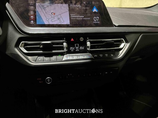 BMW 118i High Executive Edition 140pk 2020 (Origineel-NL) 1-serie, J-437-DD