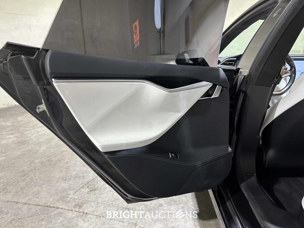 Tesla Model S 100D 417pk 2017 (Origineel-NL), RK-841-R