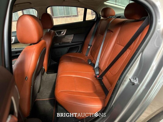 Jaguar XF 4.2 SV8 Supercharged 416pk 2008 (Origineel-NL), 31-ZL-GR Youngtimer