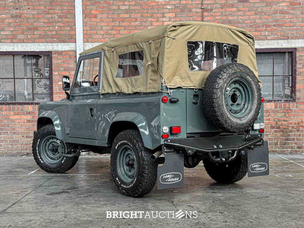 Land Rover Defender 90 Soft Top 2.5l 115pk 1993