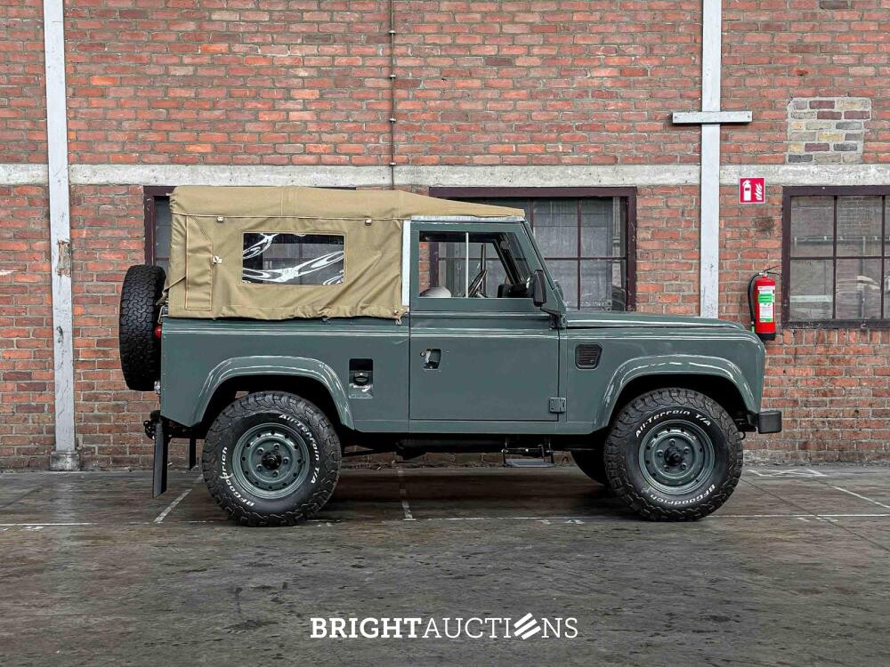 Land Rover Defender 90 Soft Top 2.5l 115pk 1993