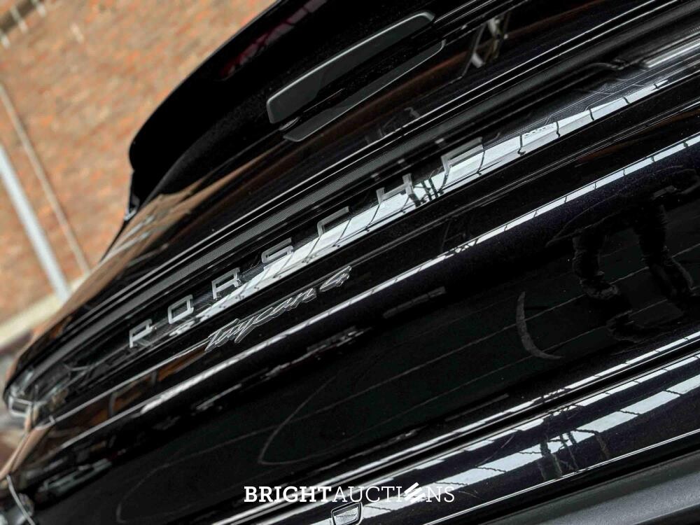 Porsche Taycan Cross Turismo 4 93 kWh Sport-Chrono 476pk 2021, P-434-JF