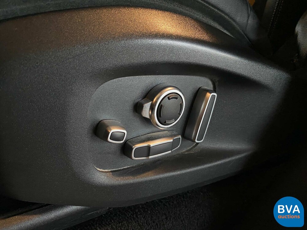 Land Rover Range Rover Sport SVR 575 PS Facelift 5.0 V8 SVR MJ 2019.