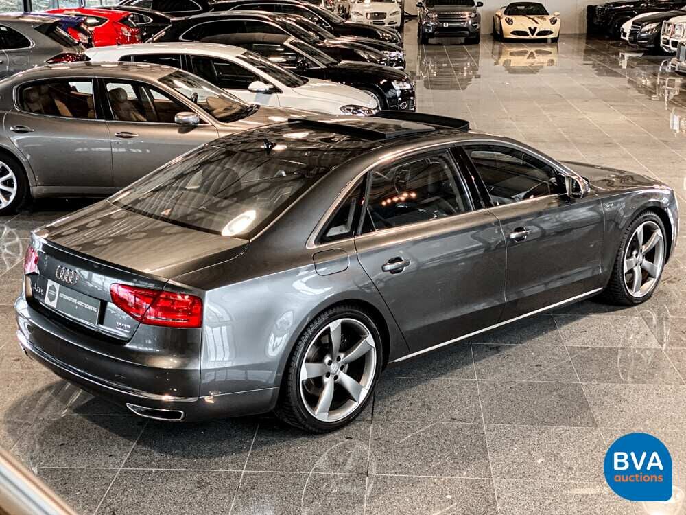 Audi A8 6.3 W12 quattro Lang Pro Line+ 500PS 2011 -Org. NL-, 04-RHV-9.