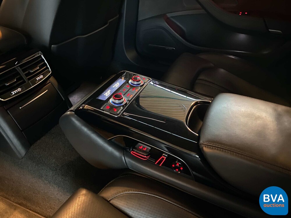 Audi A8 6.3 W12 quattro Lang Pro Line+ 500PS 2011 -Org. NL-, 04-RHV-9.