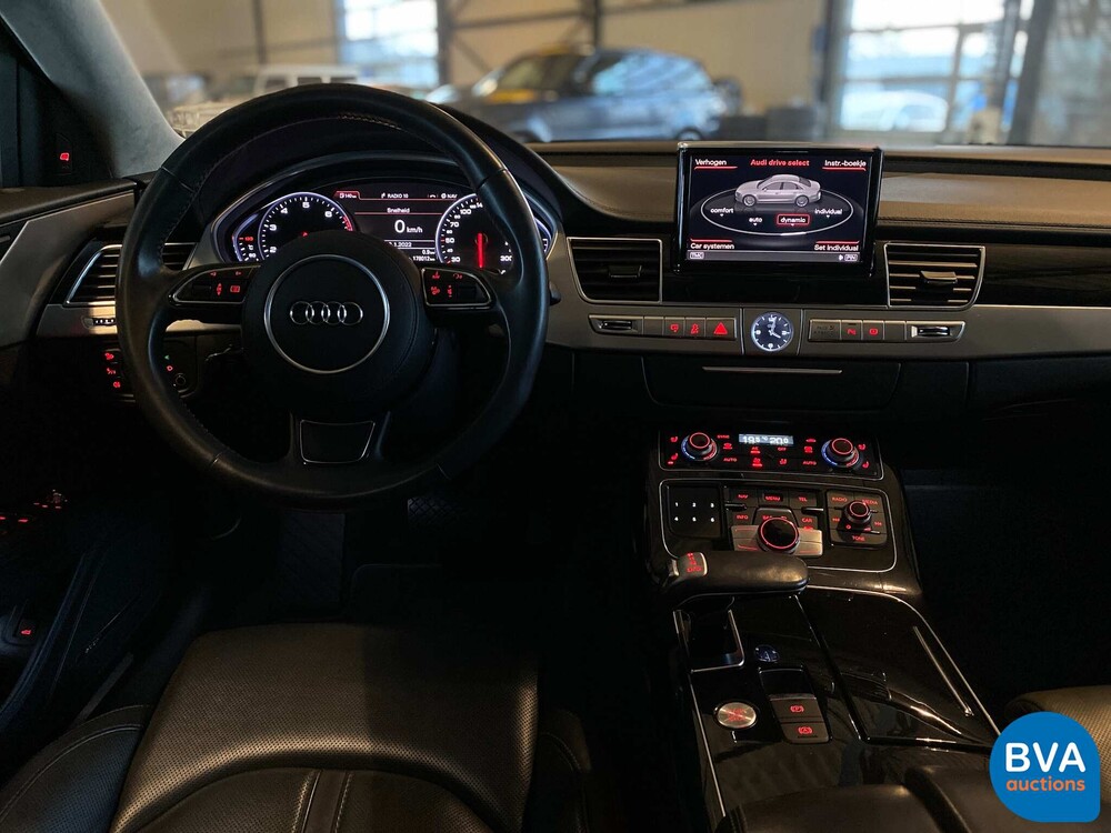 Audi A8 6.3 W12 quattro Lang Pro Line+ 500PS 2011 -Org. NL-, 04-RHV-9.
