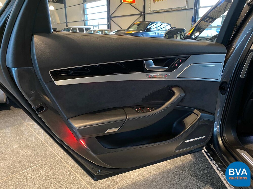 Audi A8 6.3 W12 quattro Lang Pro Line+ 500PS 2011 -Org. NL-, 04-RHV-9.