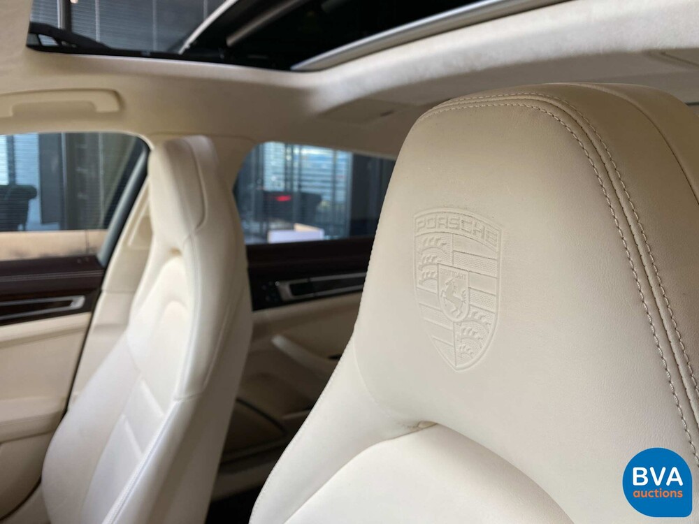 Porsche Panamera 4 E-Hybrid Executive (LWB) Sportchrono 462pk 2.9 V6 2018 MJ -Org NL-.