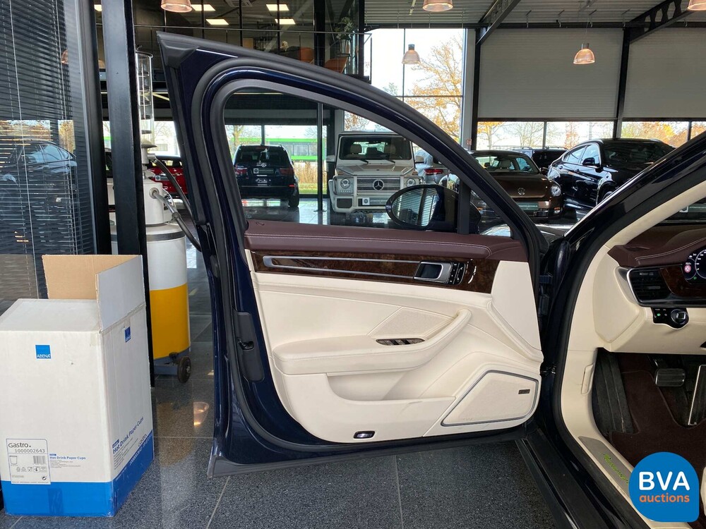 Porsche Panamera 4 E-Hybrid Executive (LWB) Sportchrono 462pk 2.9 V6 2018 MJ -Org NL-.