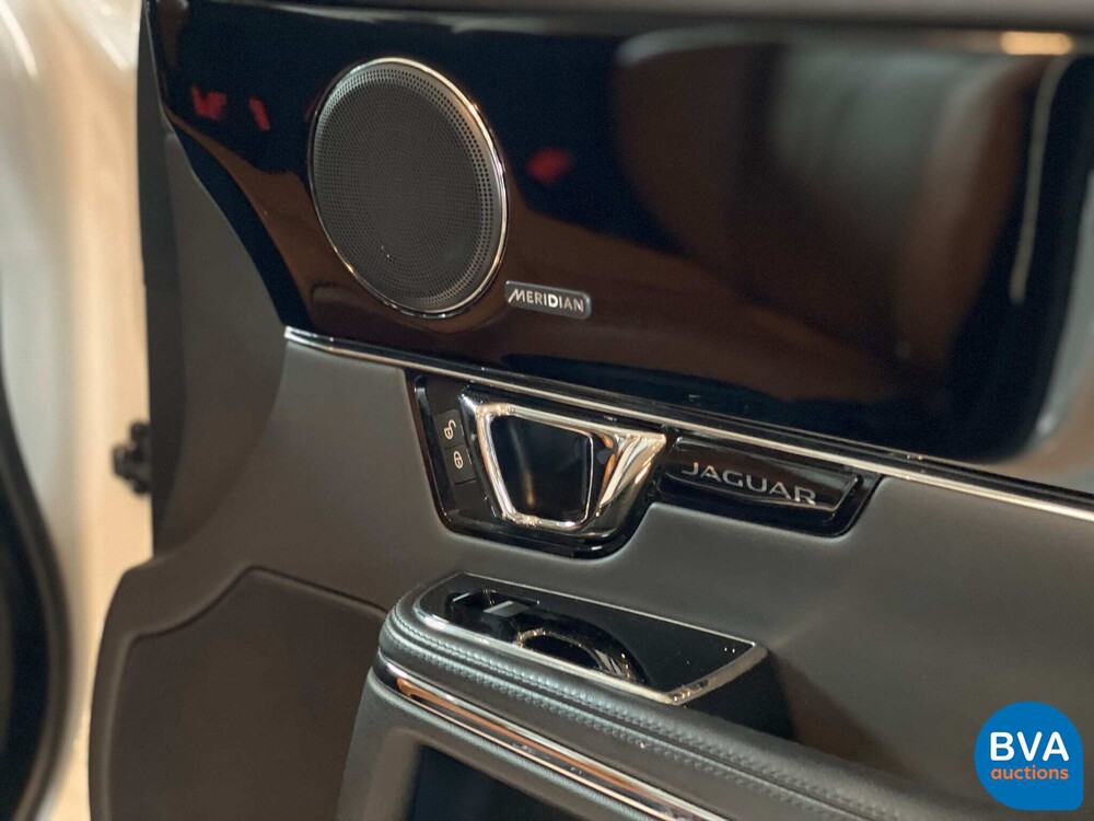 Jaguar XJ3.0 D Premium Luxury 300 PS 2018 Facelift, TD-898-B.