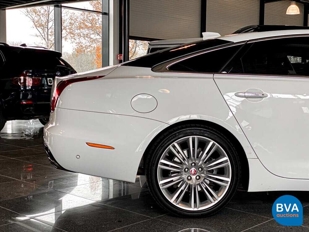 Jaguar XJ3.0 D Premium Luxury 300 PS 2018 Facelift, TD-898-B.