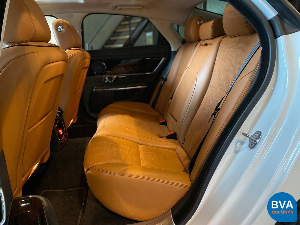 Jaguar XJ3.0 D Premium Luxury 300 PS 2018 Facelift, TD-898-B.