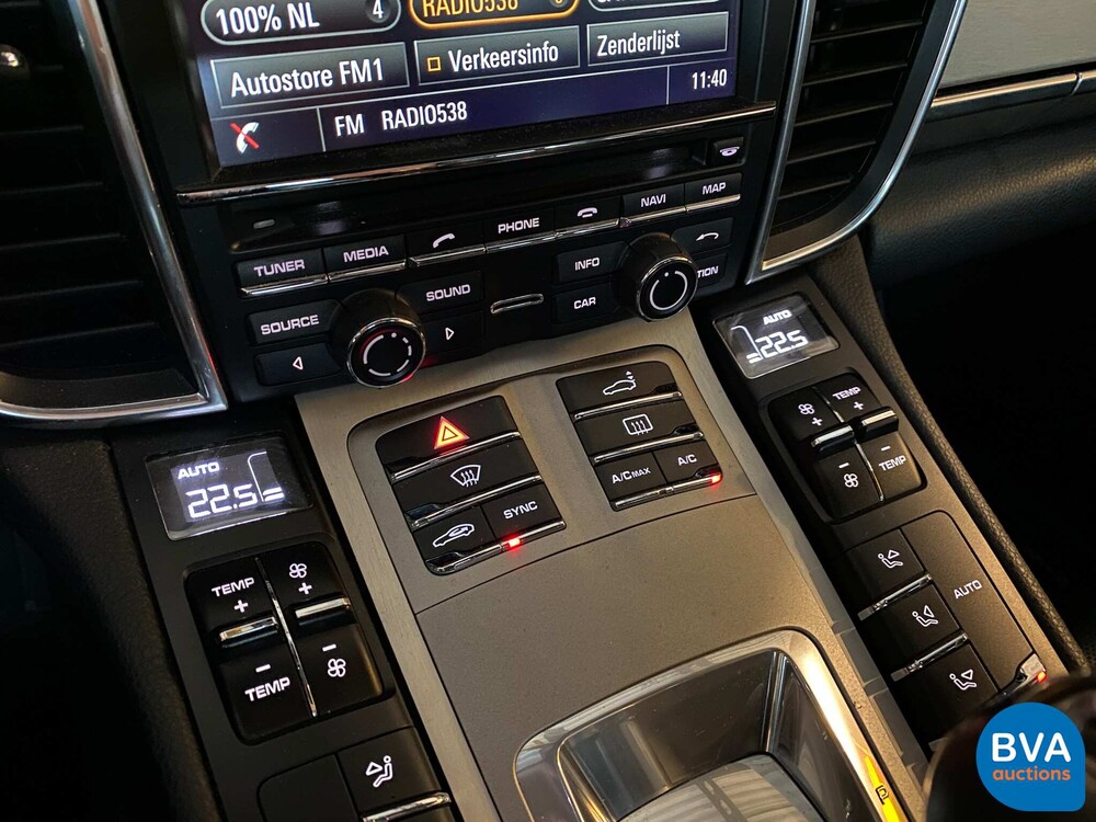 Porsche Panamera S E-Hybrid 416pk SportChrono 2014 -Org NL-, 5-TDZ-03.