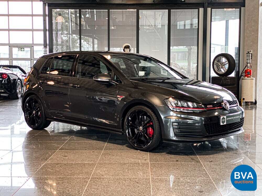 VW Golf 2.0 GTI Performance 230 PS 2016 DSG, H-855-XP.