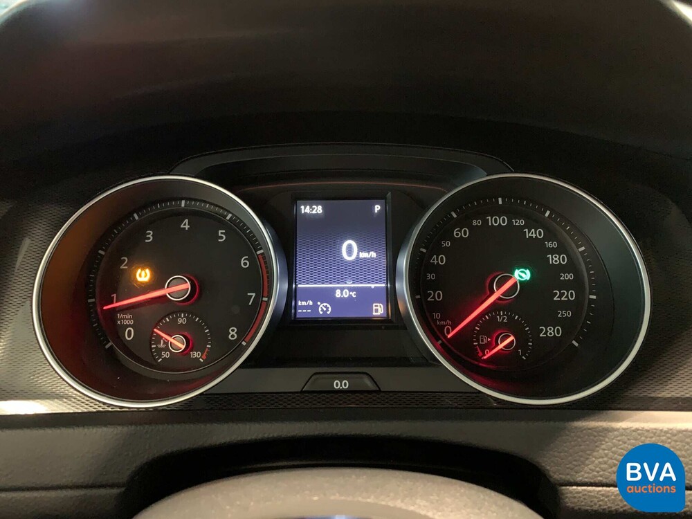 VW Golf 2.0 GTI Performance 230 PS 2016 DSG, H-855-XP.