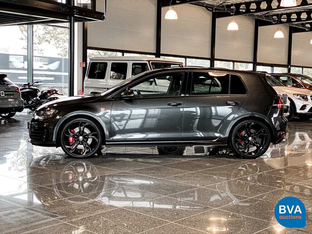 VW Golf 2.0 GTI Performance 230 PS 2016 DSG, H-855-XP.