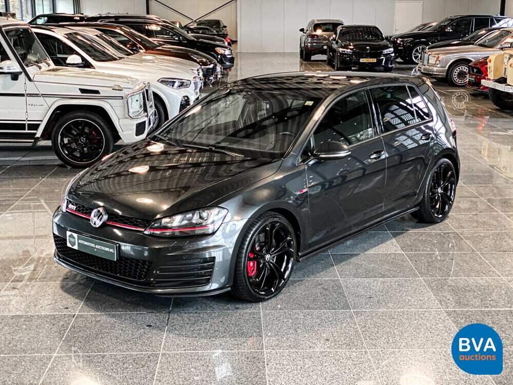 VW Golf 2.0 GTI Performance 230 PS 2016 DSG, H-855-XP.