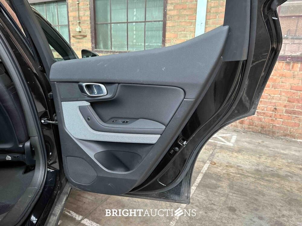 Polestar 2 Standard Range Single Motor 63kWh 224pk 2021 (Origineel-NL), N-279-VB