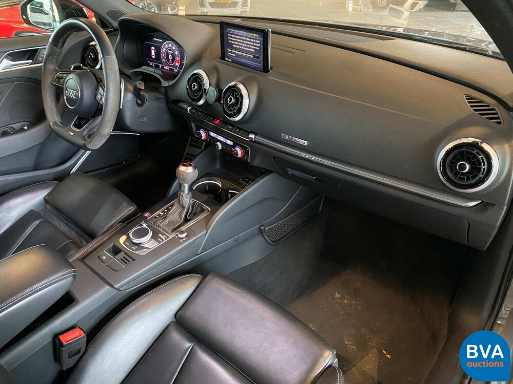 Audi RS3 Sportback 2.5TFSI Quattro 400PS 2018 FACELIFT Nardo-Grau.