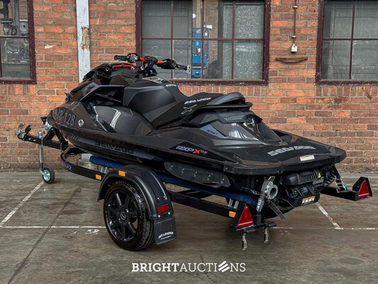 Sea-Doo RXP-X 300 Waterscooter 2019 Jetloader