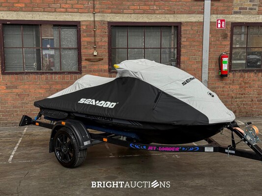 Sea-Doo RXP-X 300 Waterscooter 2019 Jetloader