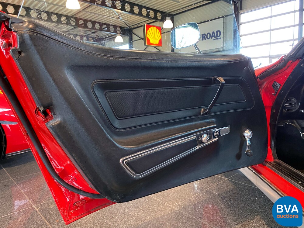 Chevrolet Corvette C3 Cabrio Chromstoßstange 210 PS 1970.