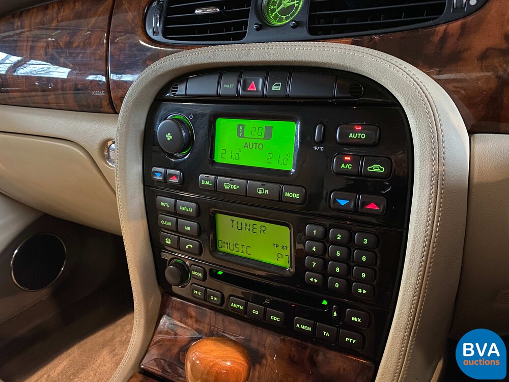 Jaguar XJ 3.0 V6 Long Executive 238pk 2005, H-738-NT.