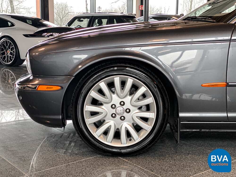 Jaguar XJ 3.0 V6 Long Executive 238pk 2005, H-738-NT.