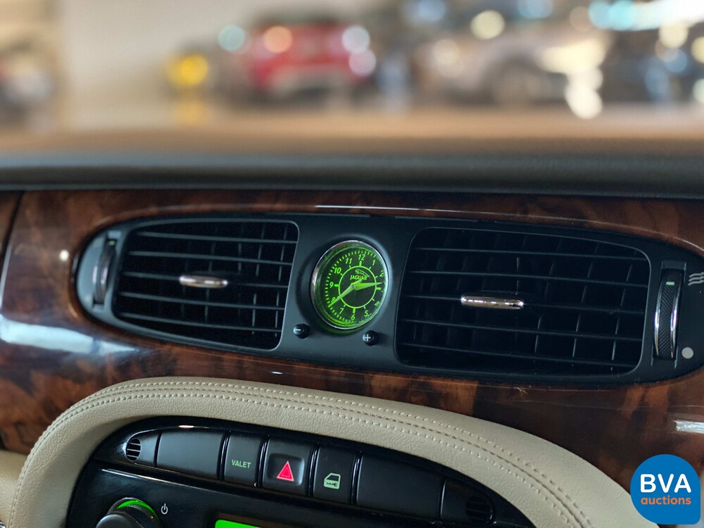 Jaguar XJ 3.0 V6 Long Executive 238pk 2005, H-738-NT.