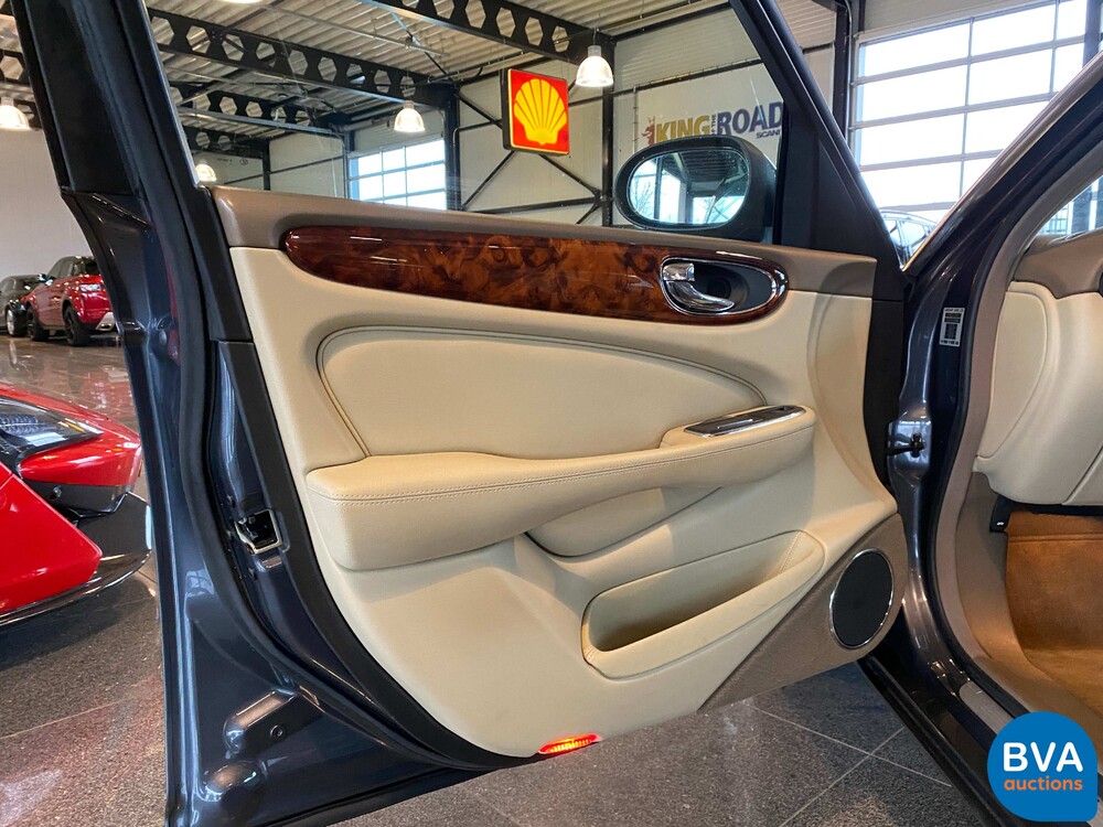 Jaguar XJ 3.0 V6 Long Executive 238pk 2005, H-738-NT.