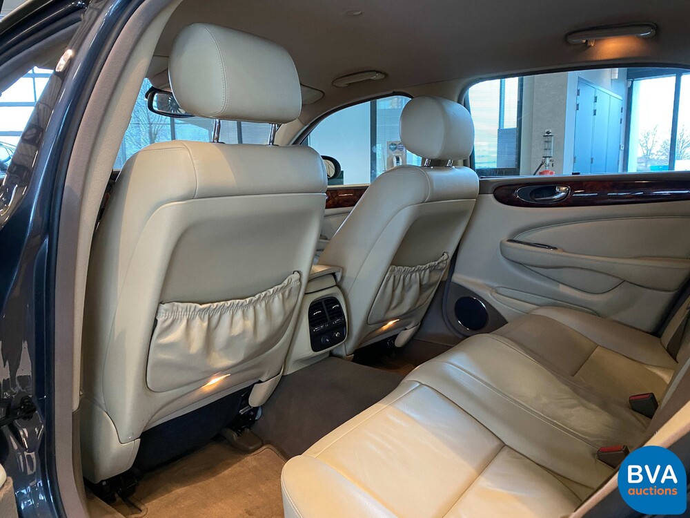 Jaguar XJ 3.0 V6 Long Executive 238pk 2005, H-738-NT.