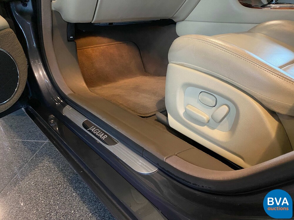 Jaguar XJ 3.0 V6 Long Executive 238pk 2005, H-738-NT.