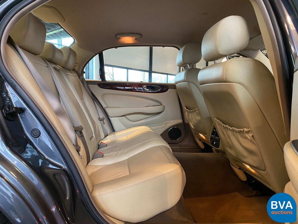 Jaguar XJ 3.0 V6 Long Executive 238pk 2005, H-738-NT.