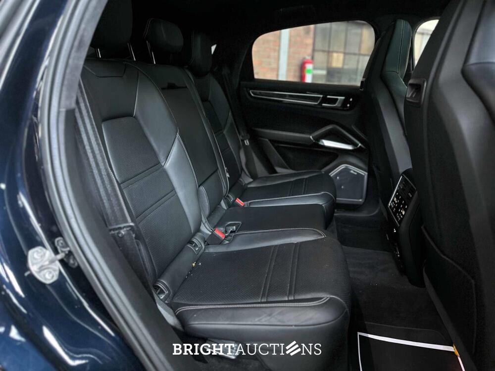 Porsche Cayenne Coupe Turbo S E-Hybrid 4.0 V8 -TECHART CARBON- 680pk 2020 (Origineel-NL), J-707-RT