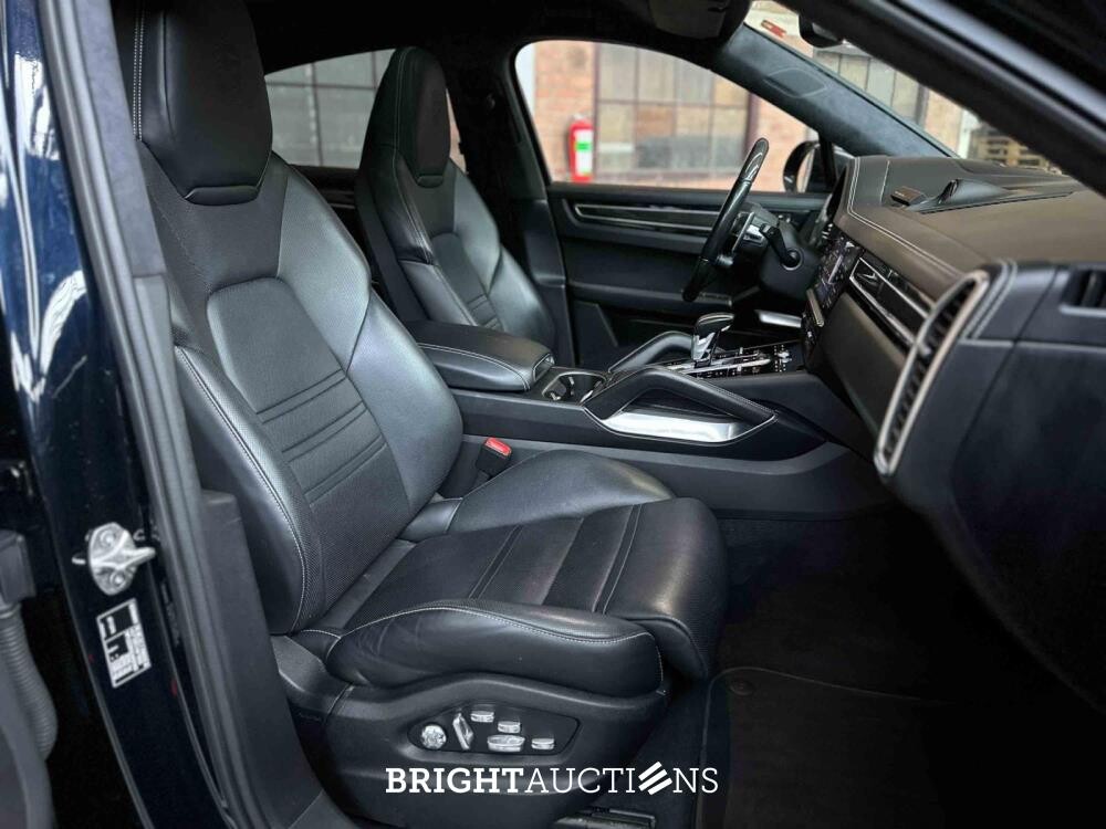 Porsche Cayenne Coupe Turbo S E-Hybrid 4.0 V8 -TECHART CARBON- 680pk 2020 (Origineel-NL), J-707-RT