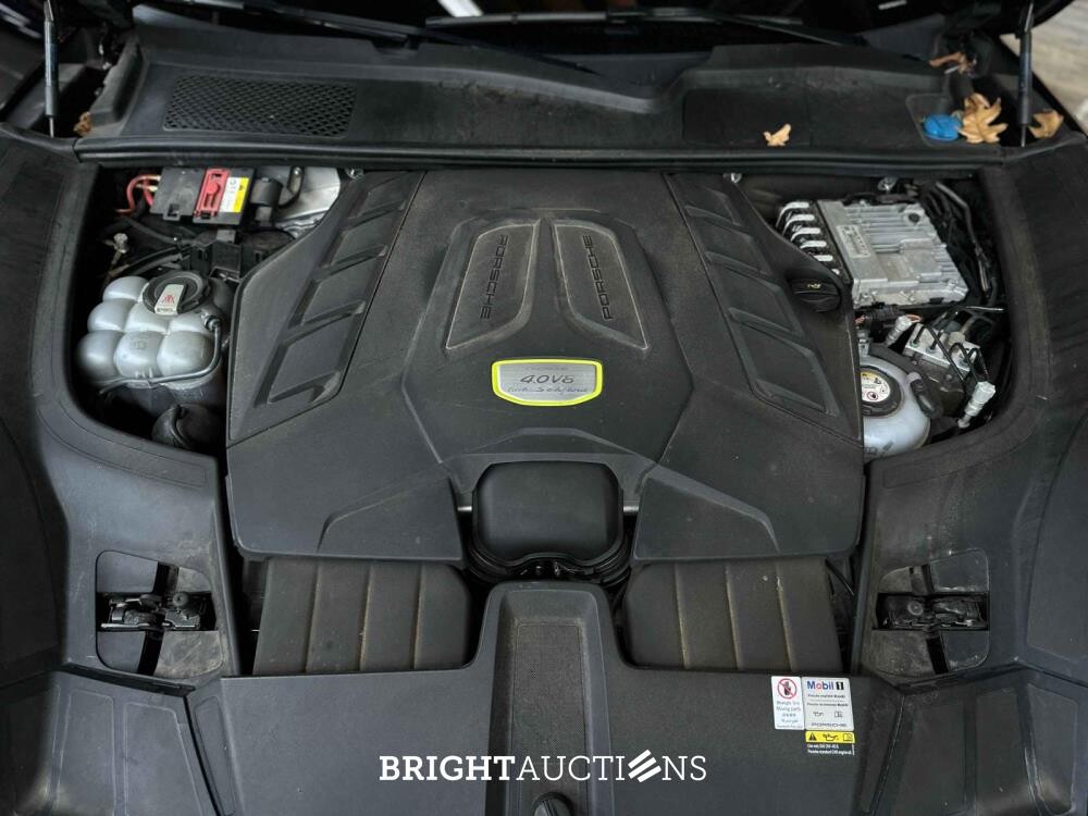 Porsche Cayenne Coupe Turbo S E-Hybrid 4.0 V8 -TECHART CARBON- 680pk 2020 (Origineel-NL), J-707-RT