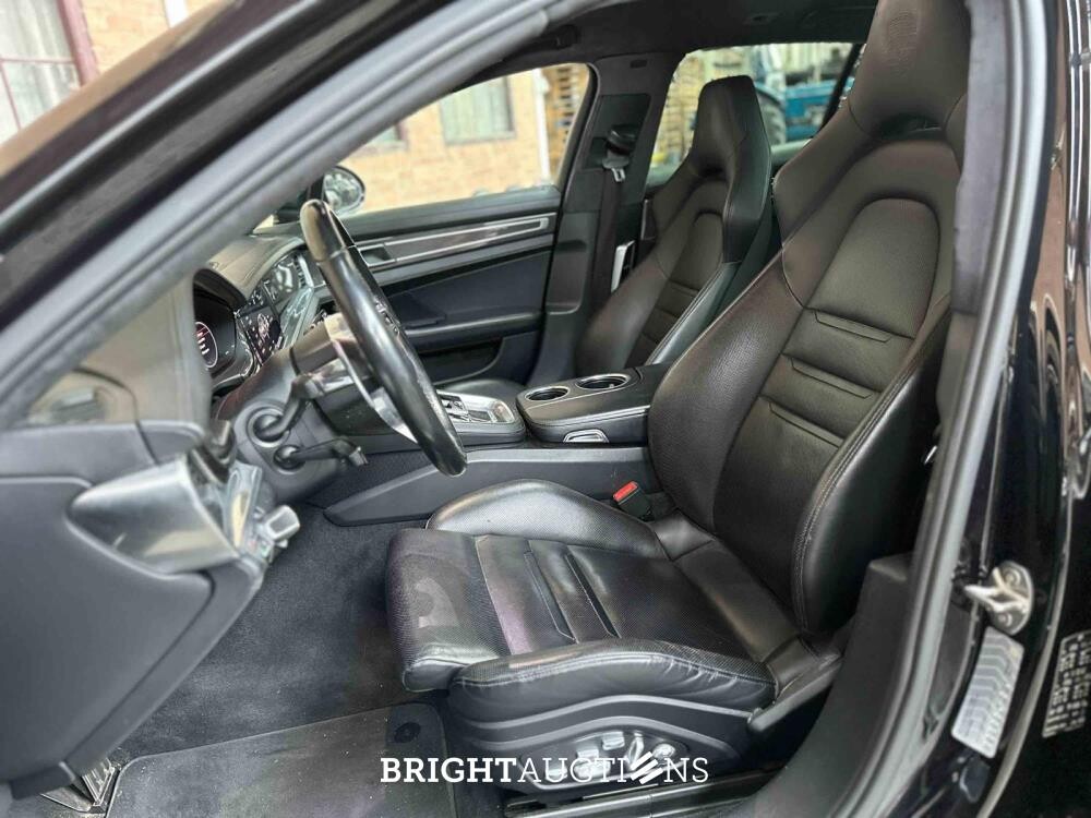 Porsche Panamera Sport Turismo Turbo S E-Hybrid 4.0 V8 680pk 2018 (Origineel-NL), SZ-605-P