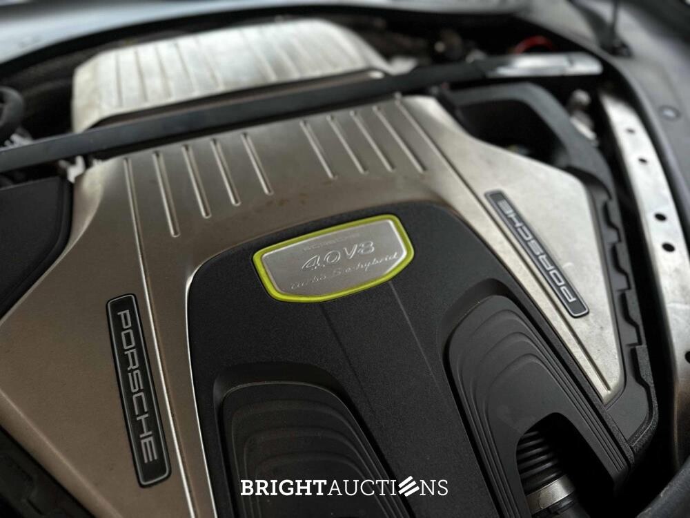 Porsche Panamera Sport Turismo Turbo S E-Hybrid 4.0 V8 680pk 2018 (Origineel-NL), SZ-605-P