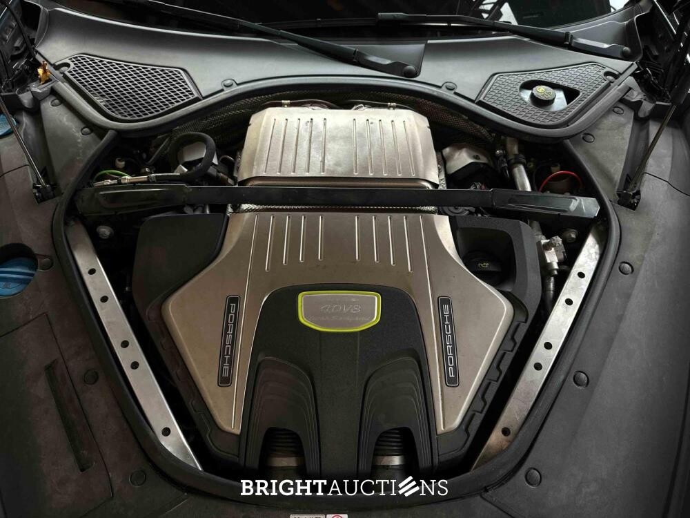 Porsche Panamera Sport Turismo Turbo S E-Hybrid 4.0 V8 680pk 2018 (Origineel-NL), SZ-605-P