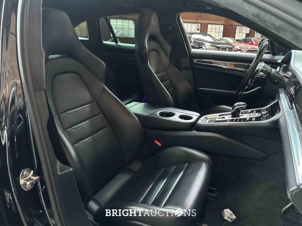 Porsche Panamera Sport Turismo Turbo S E-Hybrid 4.0 V8 680pk 2018 (Origineel-NL), SZ-605-P