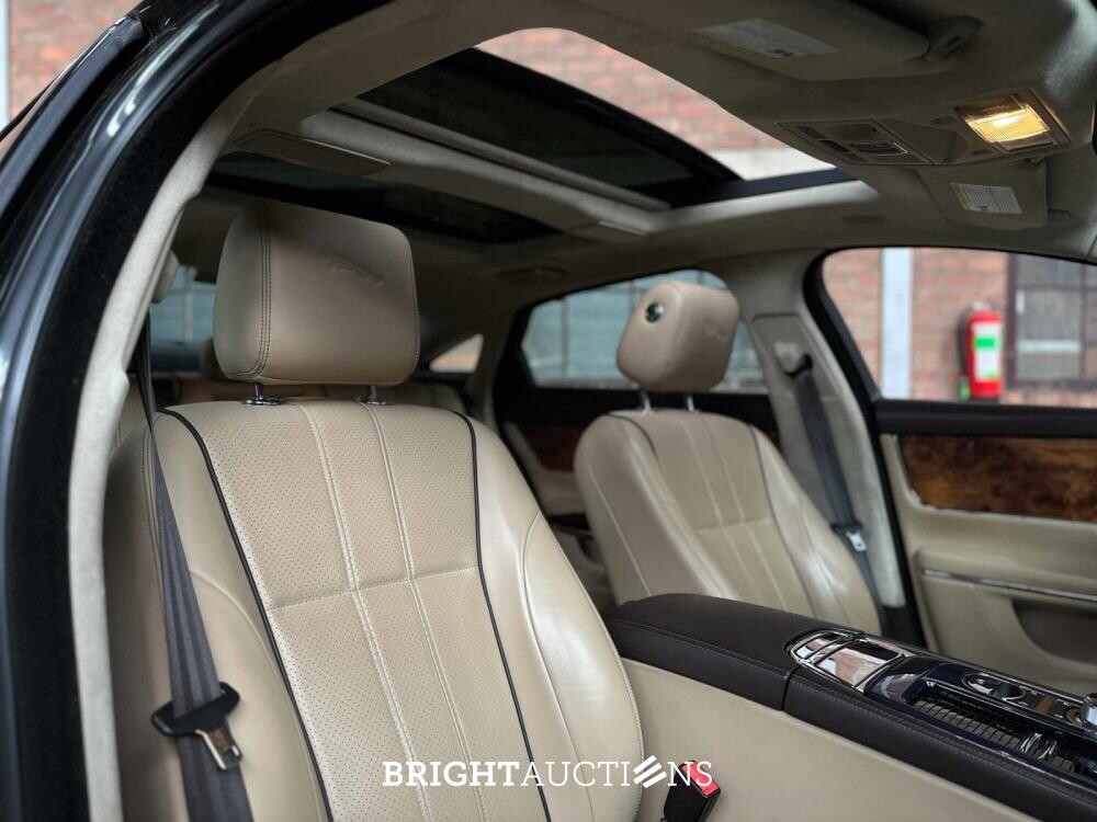 Jaguar XJ L 5.0 V8 LWB Portfolio 385pk 2011 MY