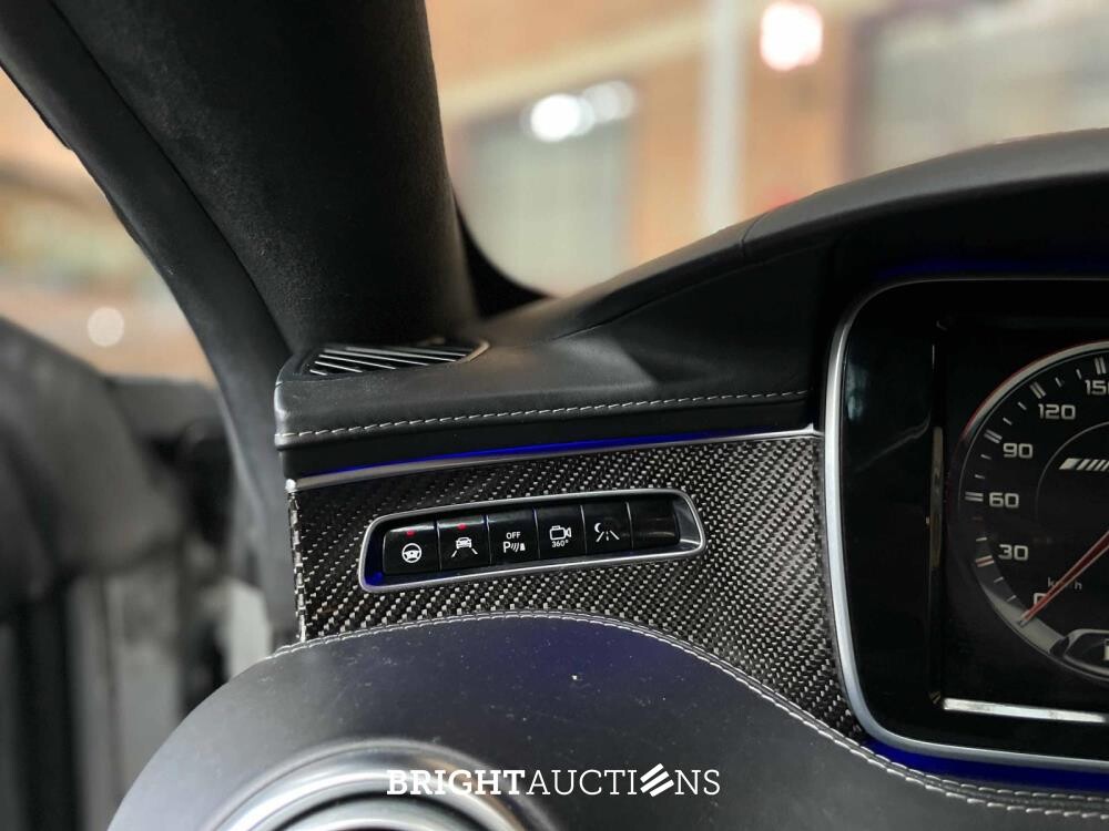 Mercedes-AMG S63 AMG 5.5 V8 4Matic 585pk 2015 S-Klasse Coupe Mercedes-Benz, N-942-DN