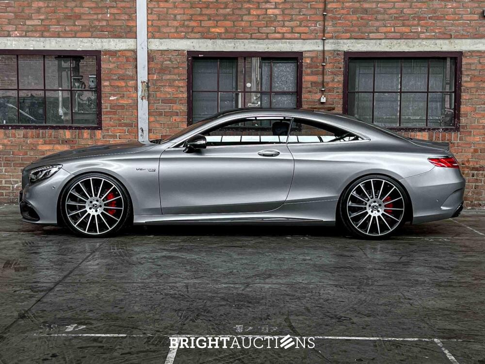 Mercedes-AMG S63 AMG 5.5 V8 4Matic 585pk 2015 S-Klasse Coupe Mercedes-Benz, N-942-DN