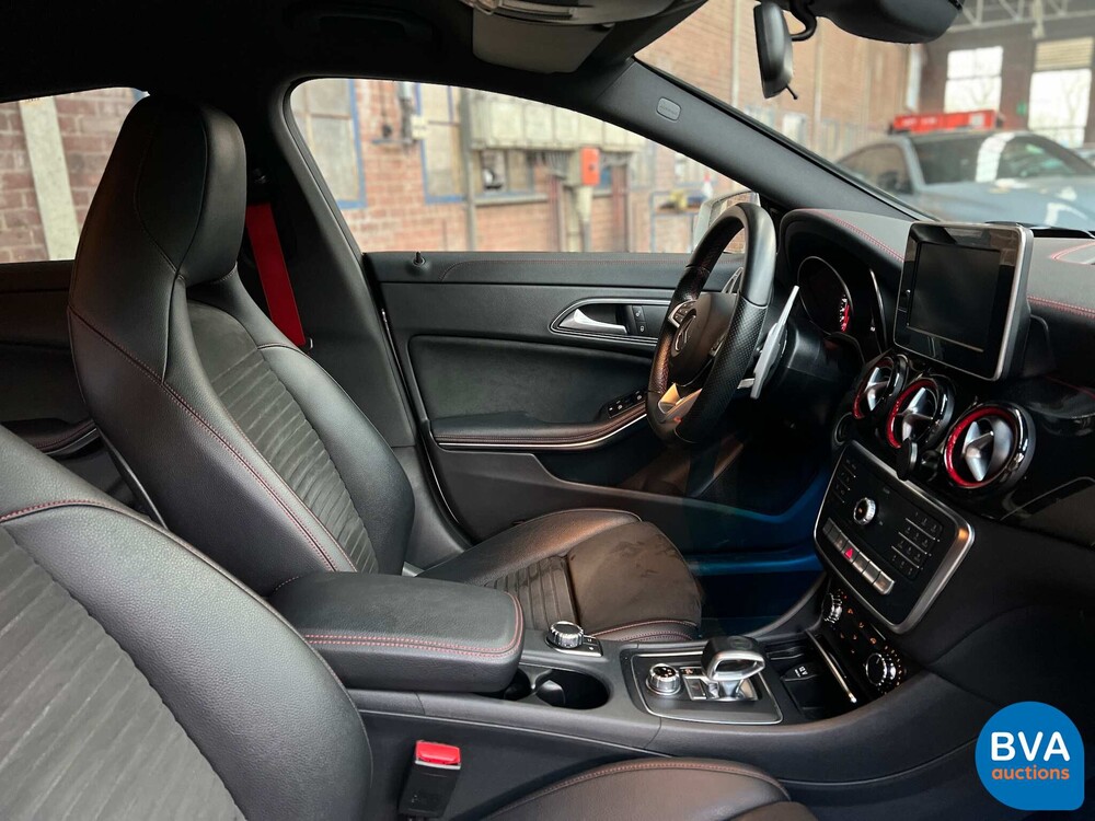 Mercedes-Benz CLA 45 AMG Shooting Brake 4matic CLA45 381pk FACELIFT, J-885-RZ.