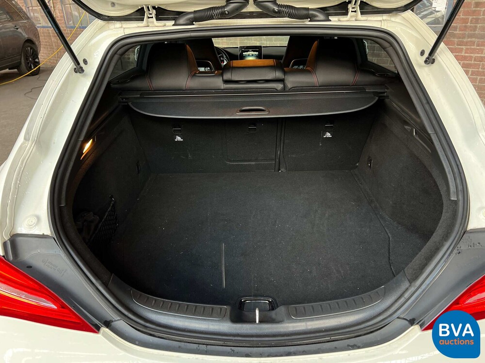 Mercedes-Benz CLA 45 AMG Shooting Brake 4matic CLA45 381pk FACELIFT, J-885-RZ.